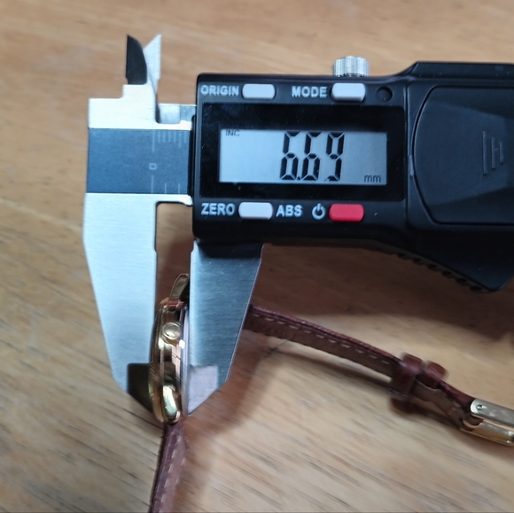 X Citizen 3 hand movement, with date, gold case 24mm Roman numerals around bezel - Picture 8 of 11